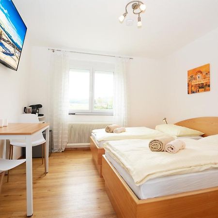 Gemuetliches Apartment In Ruhelage Villach Exterior photo